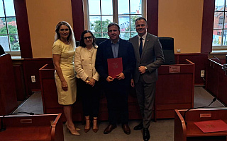 „Aktywna Wieś” w Uzdowie – powstaną altana, mostki i drewniany napis „Aktywna Wieś” w Uzdowie – powstaną altana, mostki i drewniany napis